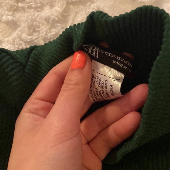 Zara Ribbed Mock-neck Tank Top - Picture 2 of 3